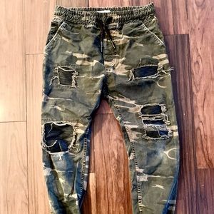 Zara camo jogger